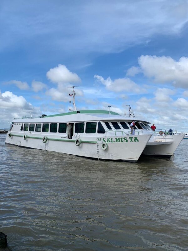 Procurando um Barco para viajar? Vai no Zarpar. Encontre um barco para www.zarpar.app Zarpar - Passagem barco A Zarpar é uma empresa nascida com o objetivo de desenvolver tecnologias que tornam o transporte na Amazônia mais eficiente, trazendo inovação aos processos e aplicando tecnologias nessa área. Portanto, queremos modificar a visão da sociedade e das empresas amazônicas sobre esse tipo de transporte. #zarpar #Passagemdelancha #barco #passagemdebarco #belem #terminalHidroviario #portos #appzarpar